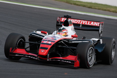 Kasper Andersen på vej mod sin første pole i Superleague Formula
